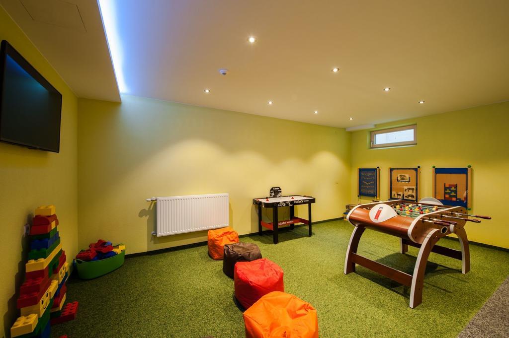 Rustika - Appartements & Spa Ehrwald Exterior foto