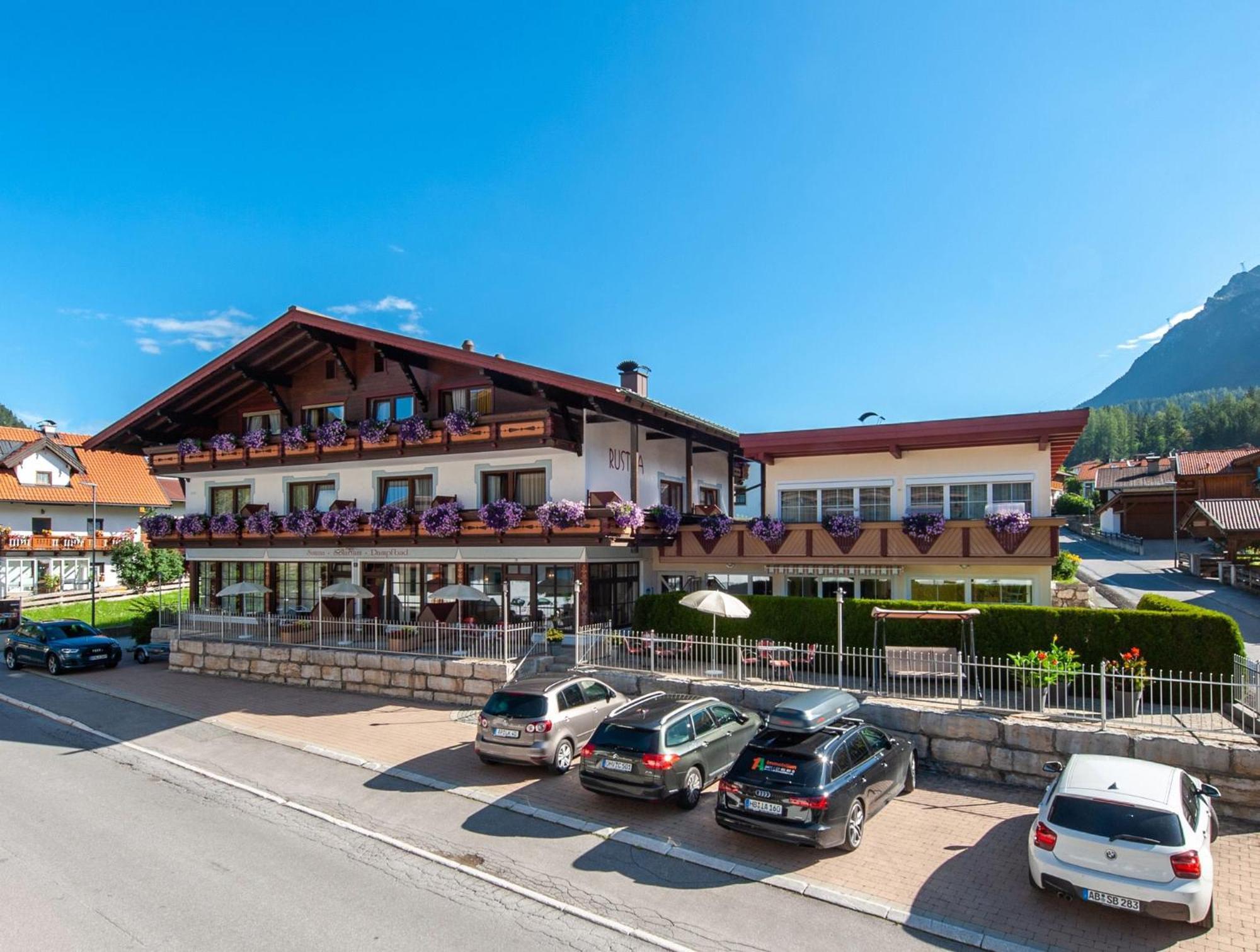 Rustika - Appartements & Spa Ehrwald Exterior foto